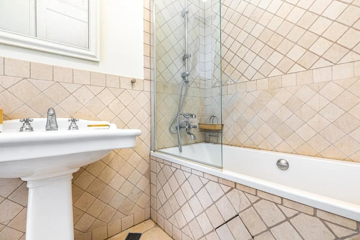 Apartment Stay In The Heart Of Le Marais! Paris