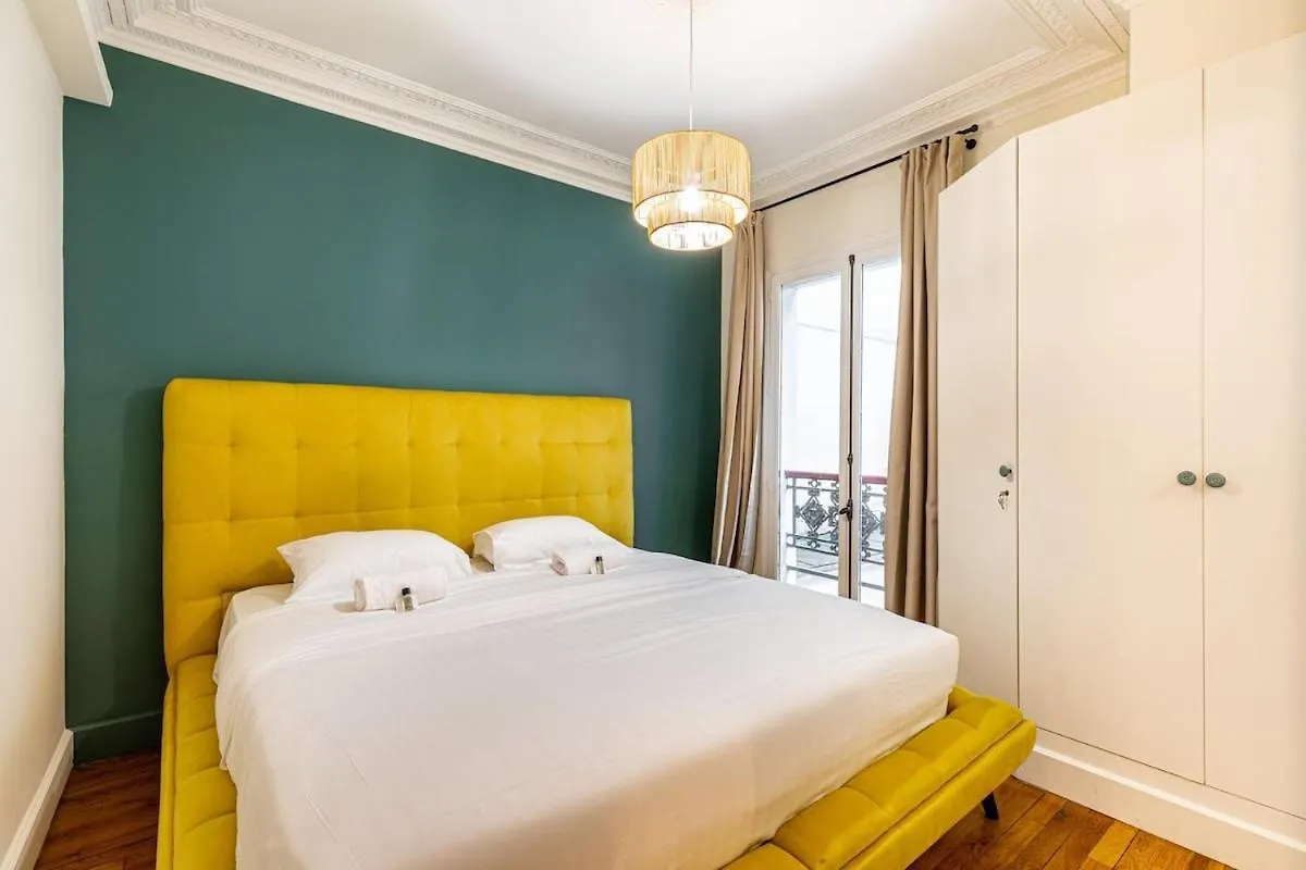 Apartment Stay In The Heart Of Le Marais! Paris